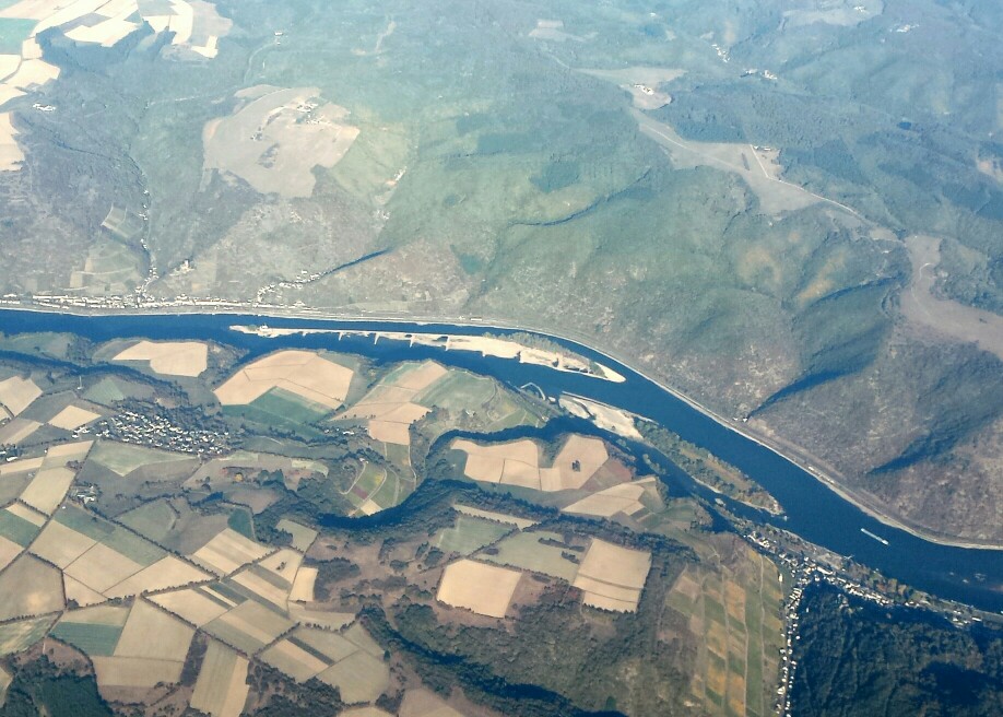 Luftbild vom Rhein bei Kaub